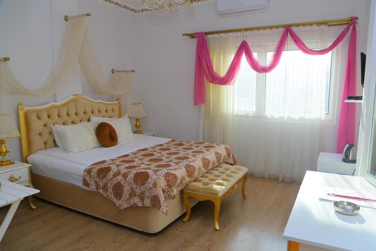 Huri & Nuri Hotel (Adults Only) Foça Ngoại thất bức ảnh