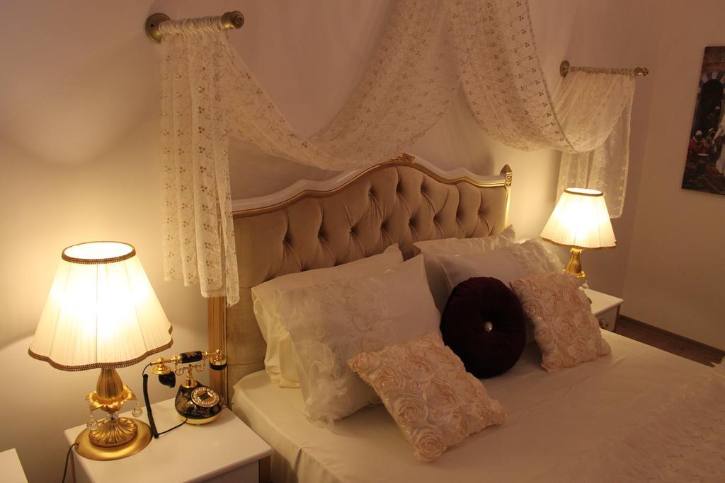 Huri & Nuri Hotel (Adults Only) Foça Ngoại thất bức ảnh