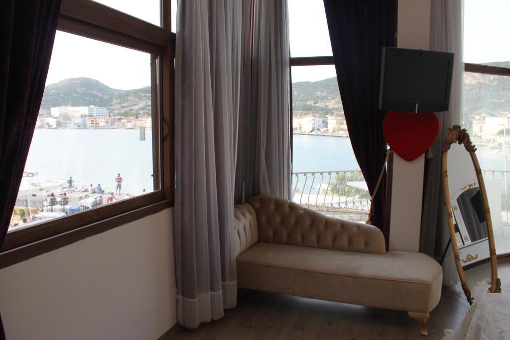 Huri & Nuri Hotel (Adults Only) Foça Ngoại thất bức ảnh
