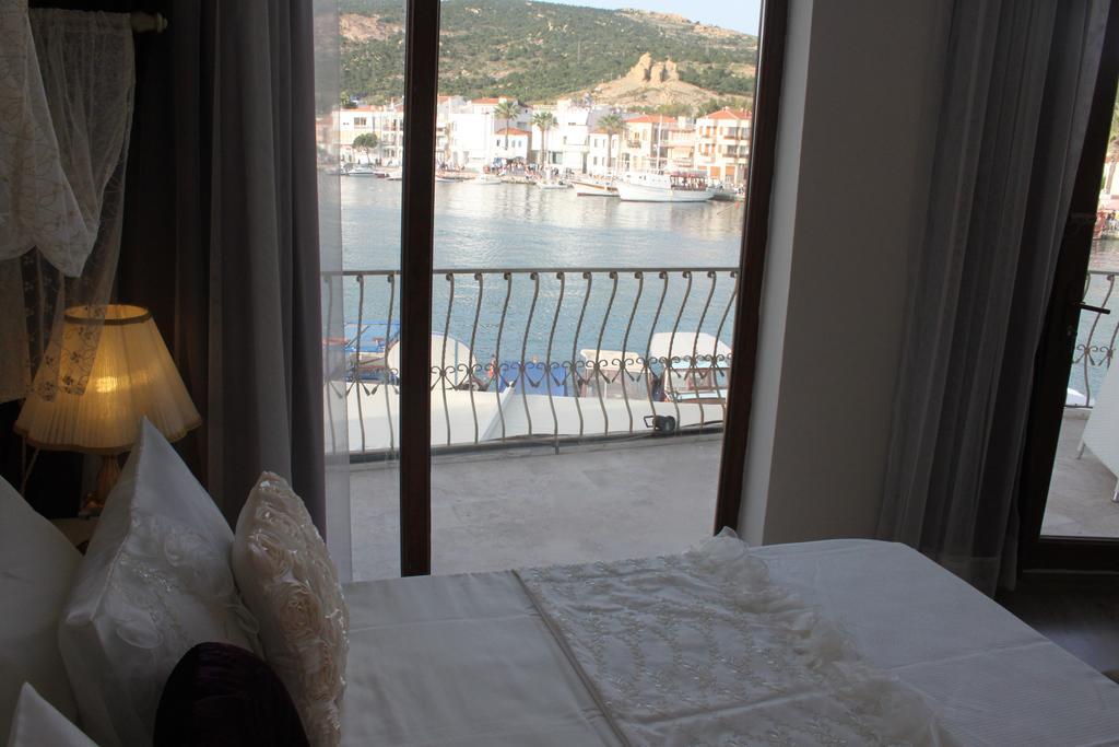 Huri & Nuri Hotel (Adults Only) Foça Ngoại thất bức ảnh
