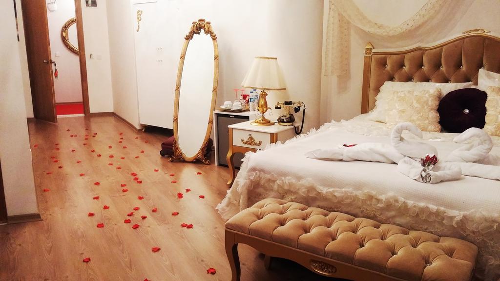 Huri & Nuri Hotel (Adults Only) Foça Ngoại thất bức ảnh