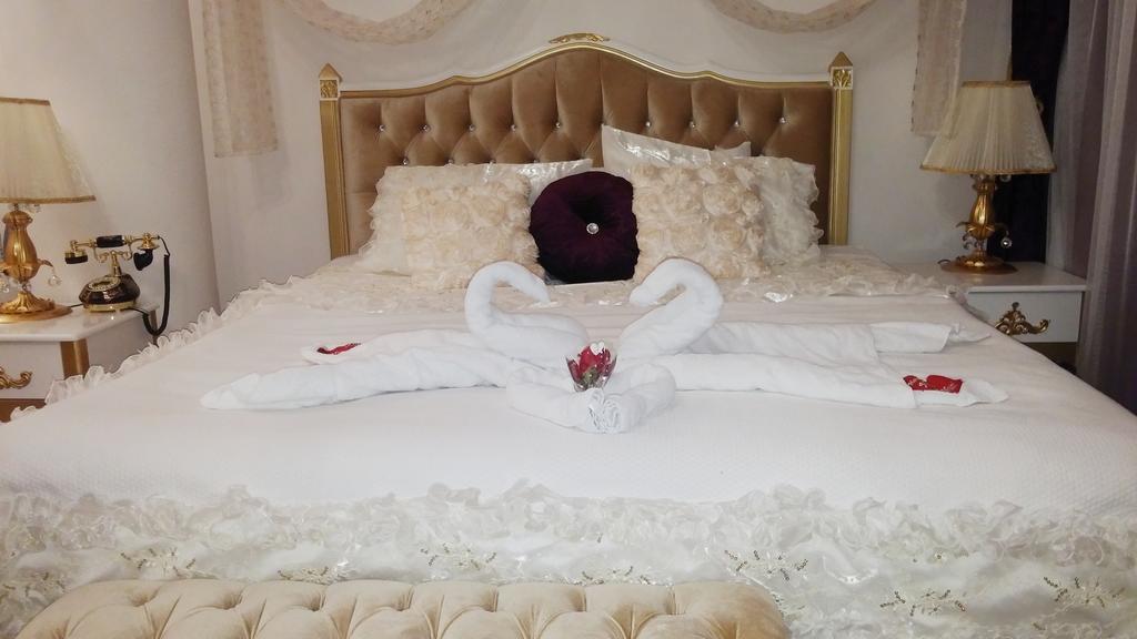 Huri & Nuri Hotel (Adults Only) Foça Ngoại thất bức ảnh