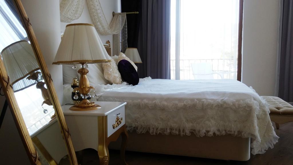 Huri & Nuri Hotel (Adults Only) Foça Ngoại thất bức ảnh