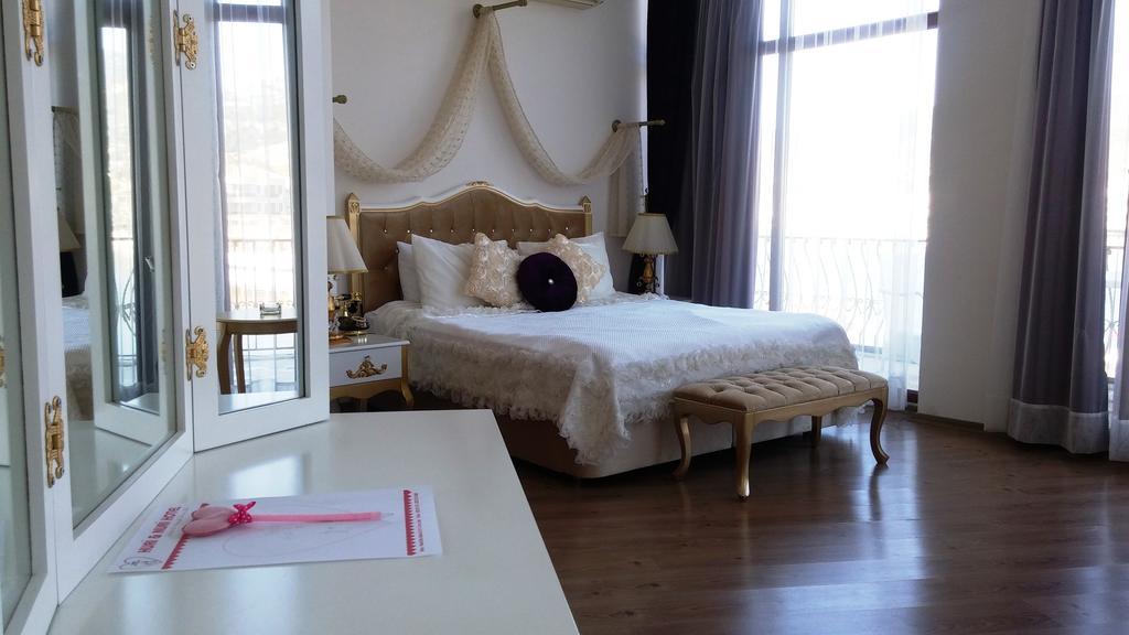 Huri & Nuri Hotel (Adults Only) Foça Ngoại thất bức ảnh