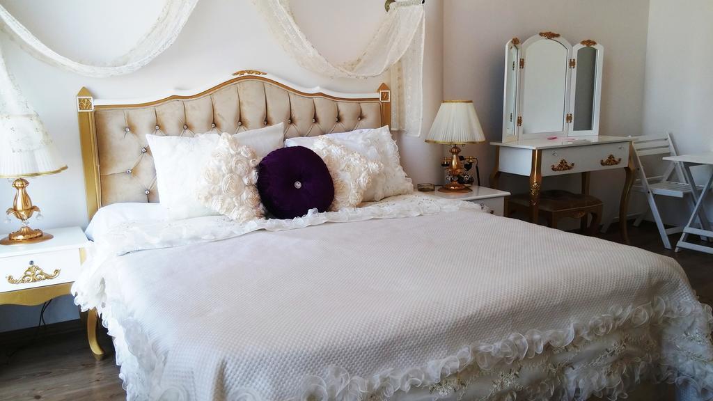 Huri & Nuri Hotel (Adults Only) Foça Ngoại thất bức ảnh